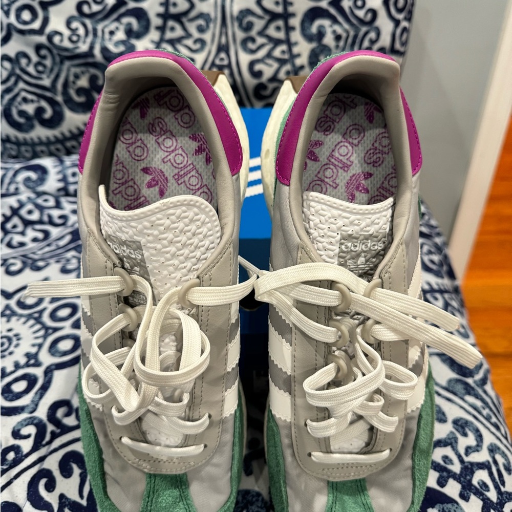 ADIDAS - Picture 8 of 8
